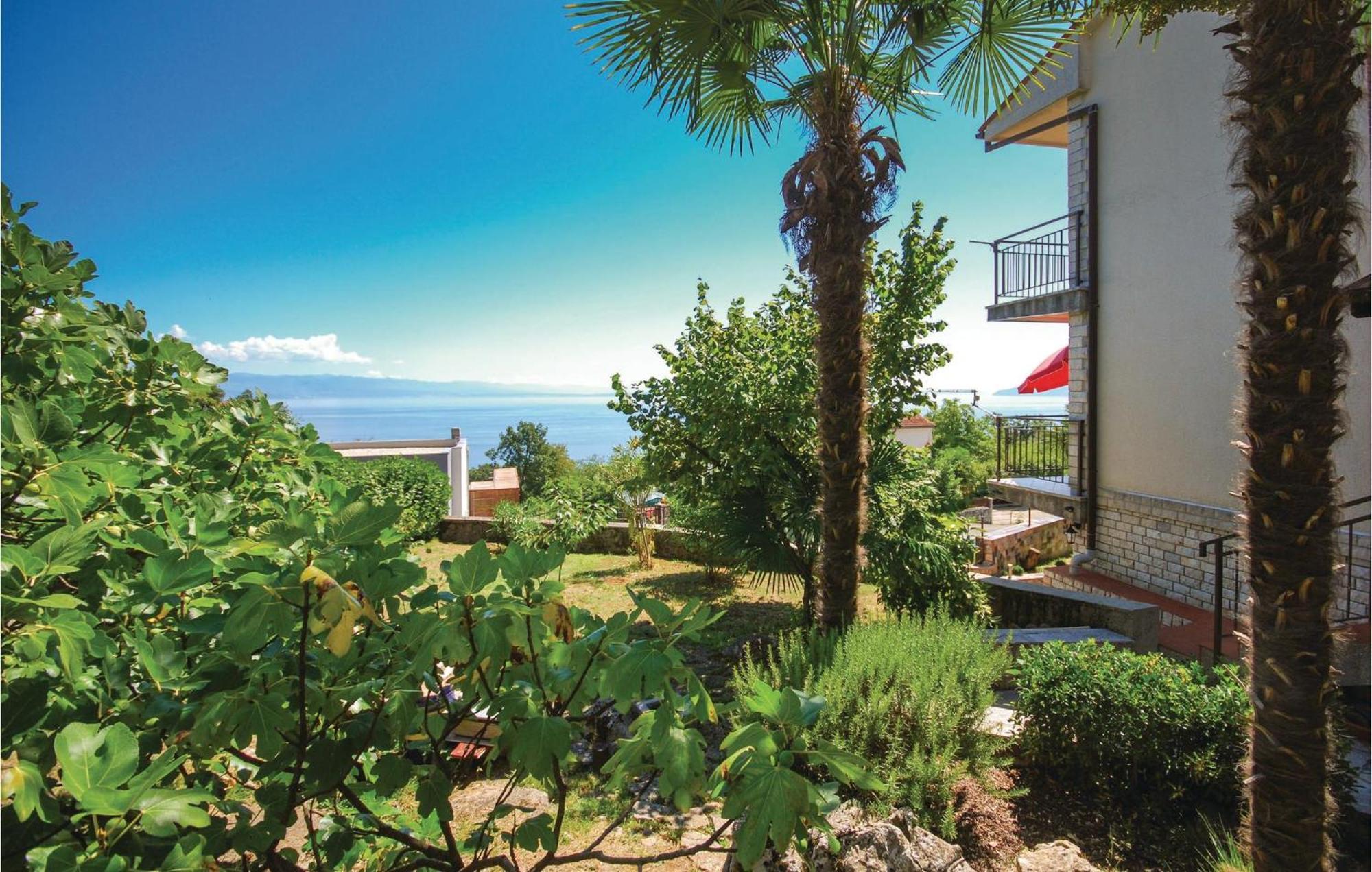 Beautiful Apartment In Lovran With Wifi Esterno foto